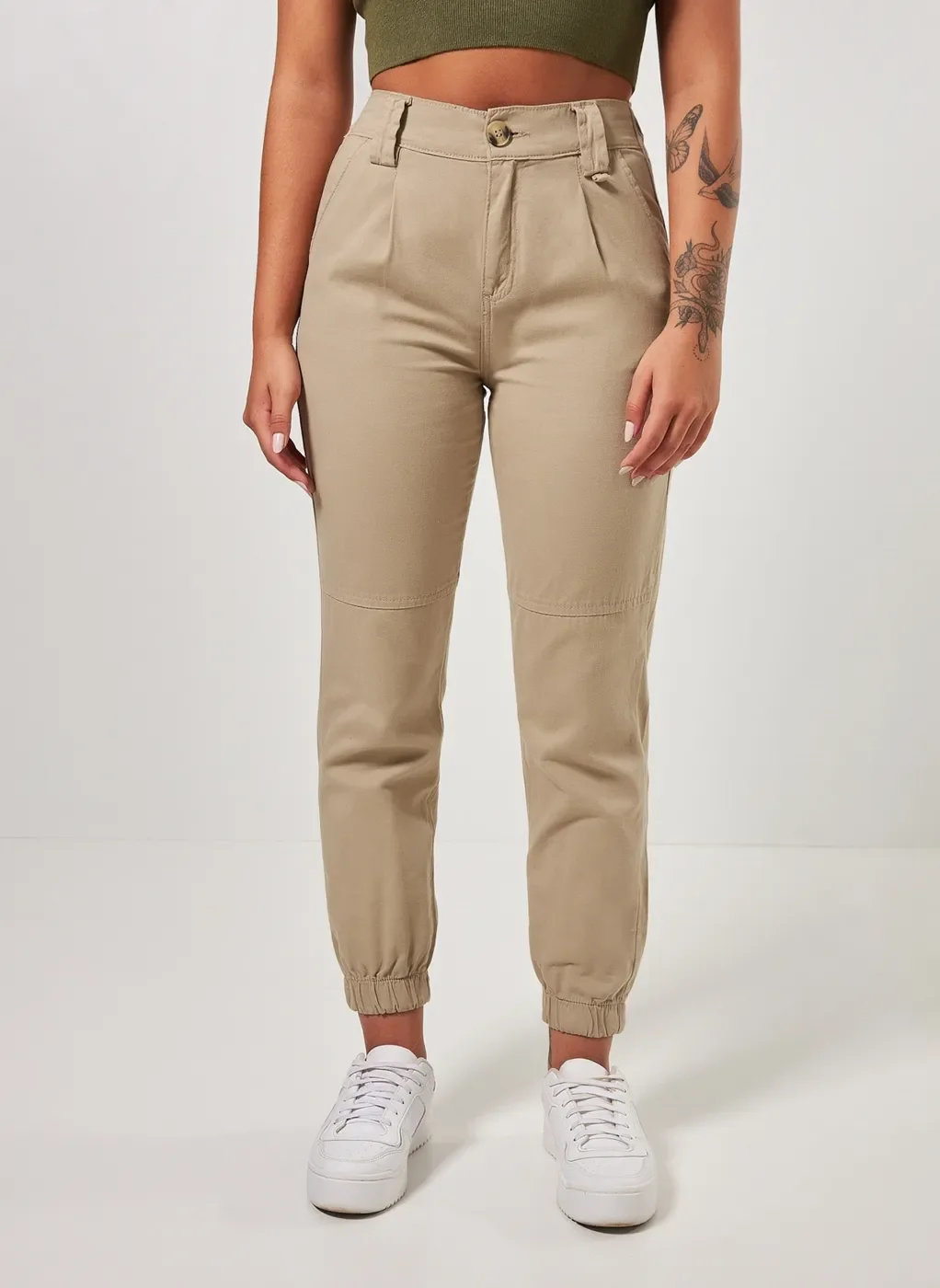 Calça Jogger Cintura Alta em Sarja