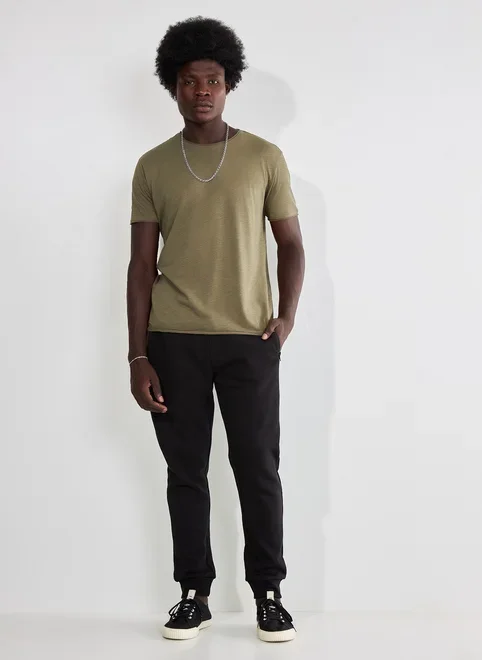 Camiseta Básica Malha Leve