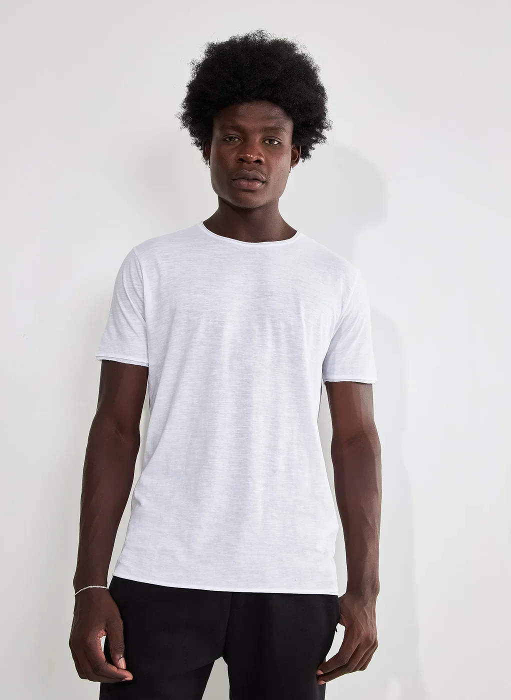 Camiseta Básica Malha Leve