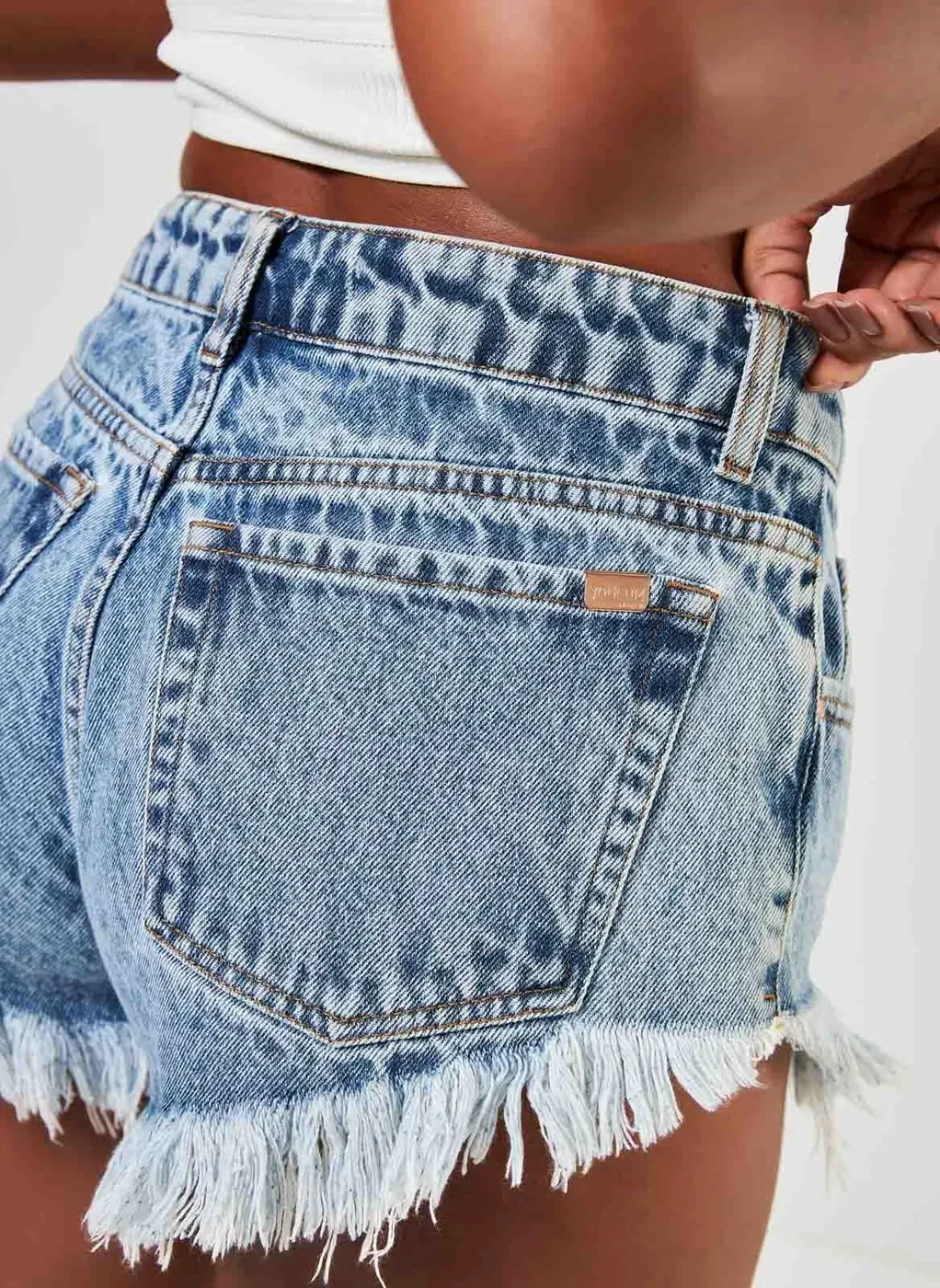 Short Cintura Baixa em Jeans