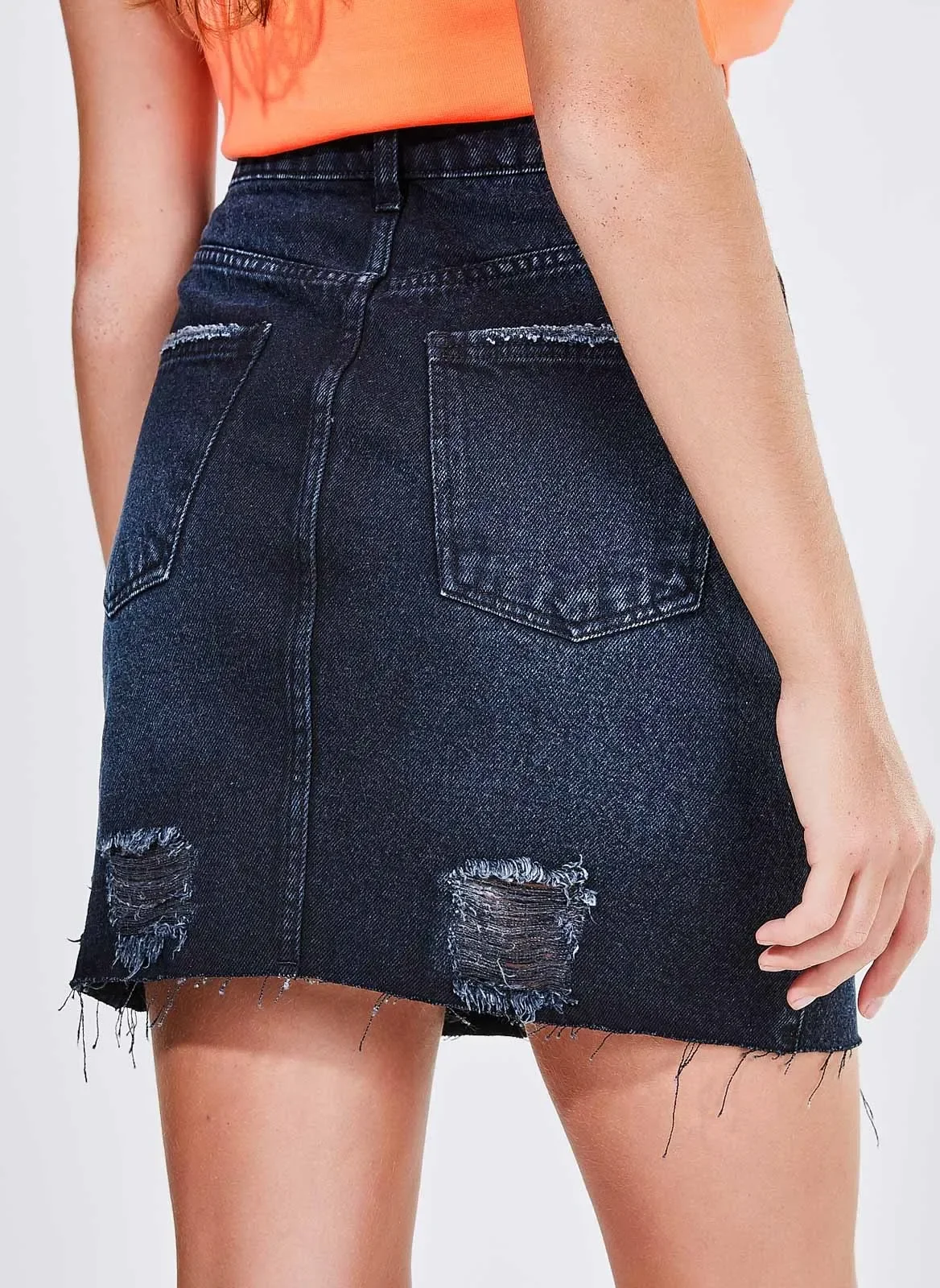 Saia Jeans Cintura Alta com Puídos