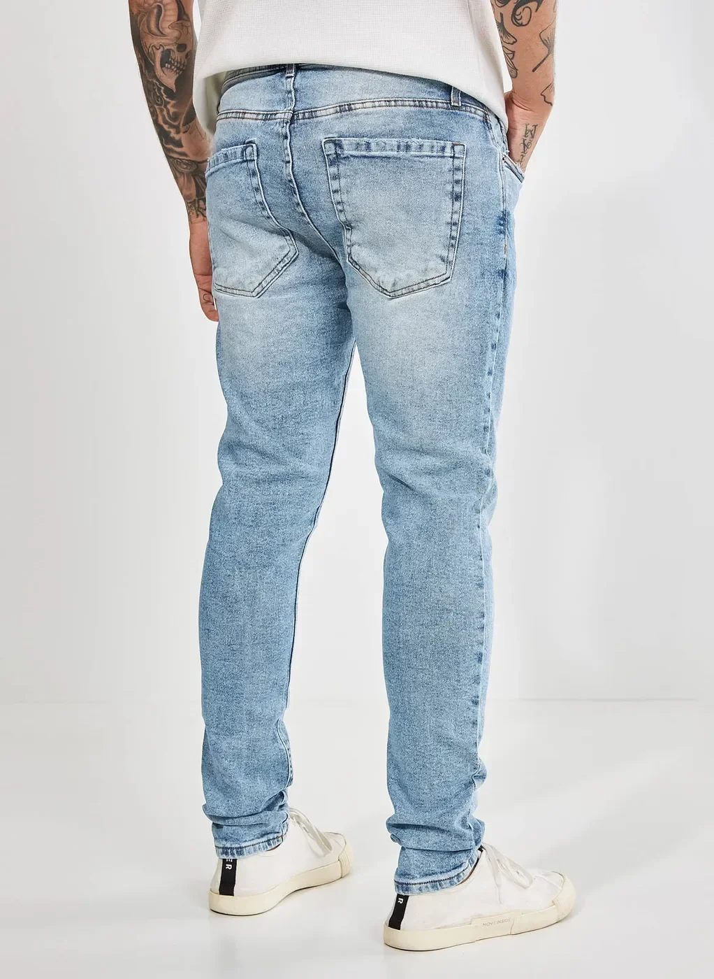 Calça Super Skinny em Jeans Marmorizado