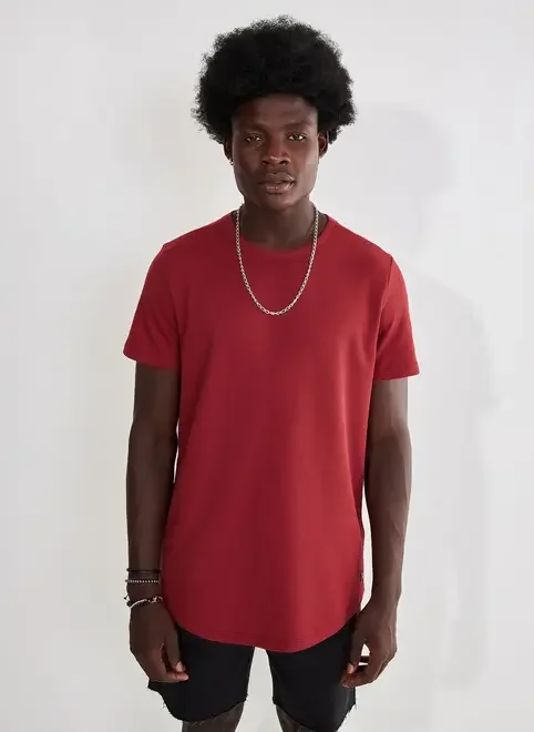 Camiseta Alongada em Malha Texturizada