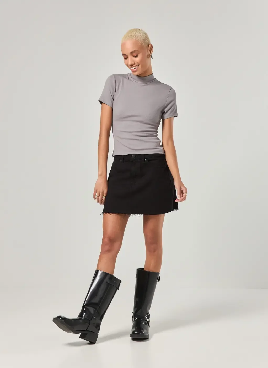 Blusa Básica de Golinha Alta