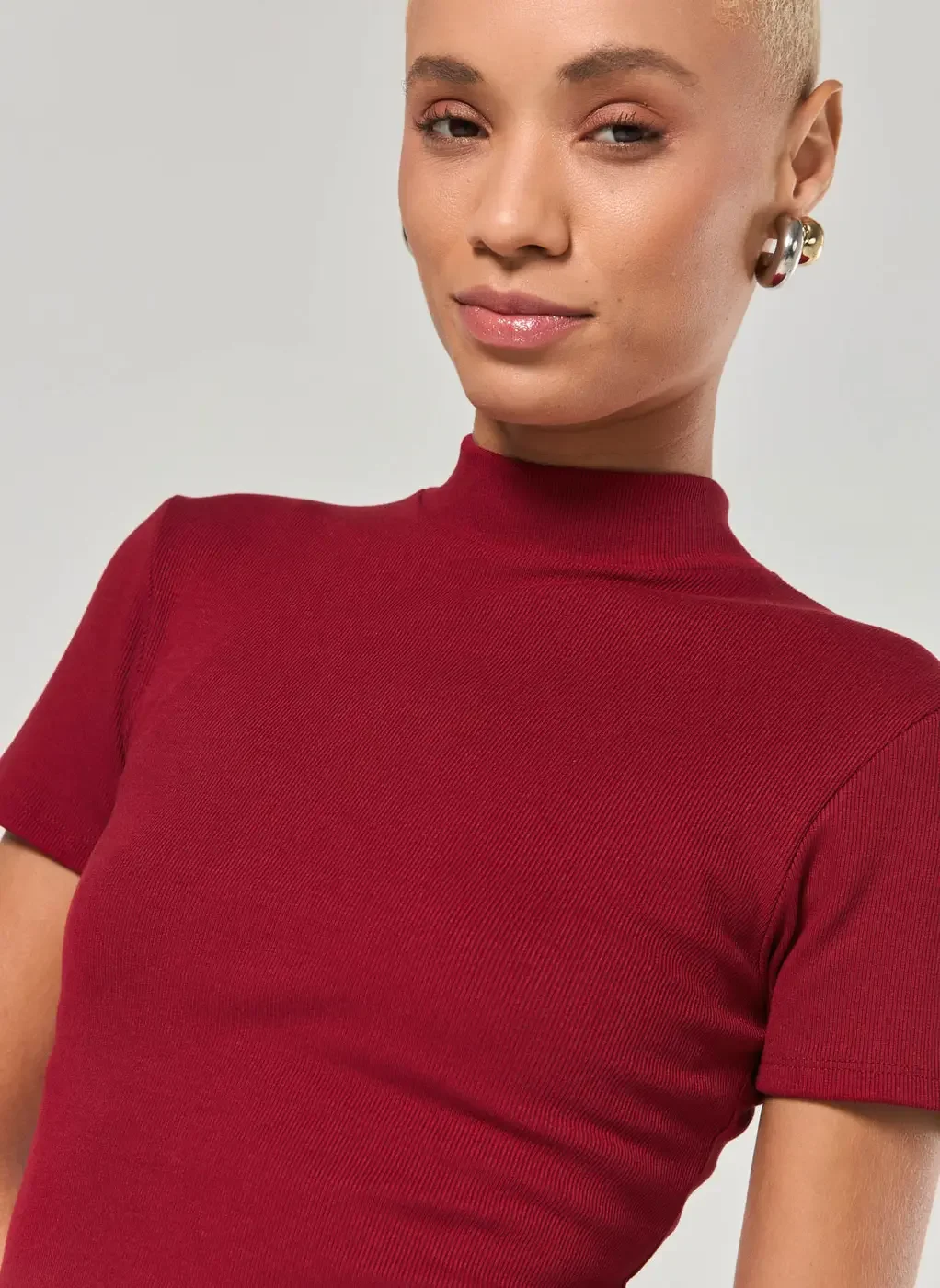 Blusa Básica de Golinha Alta