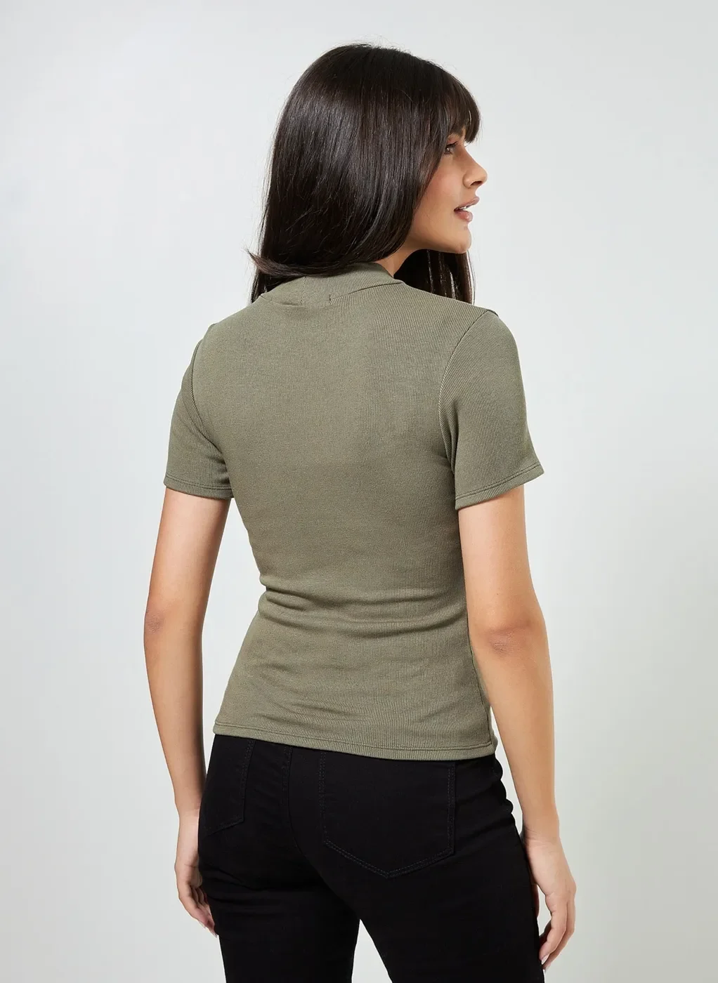 Blusa Básica de Golinha Alta