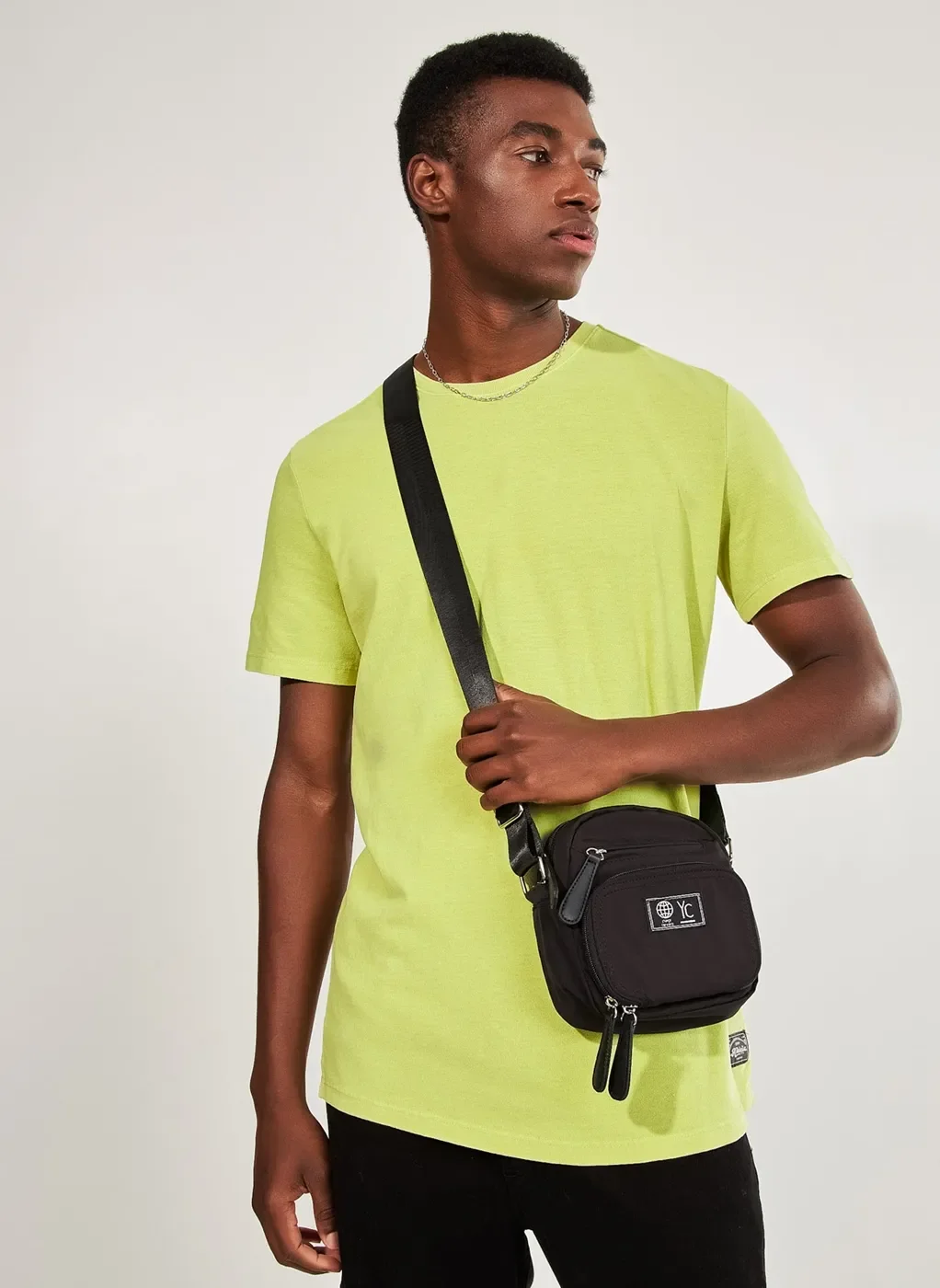 Shoulder Bag Mini Preta (ponta no ecom com mais de 16 semanas - desativado em 03.04.23)