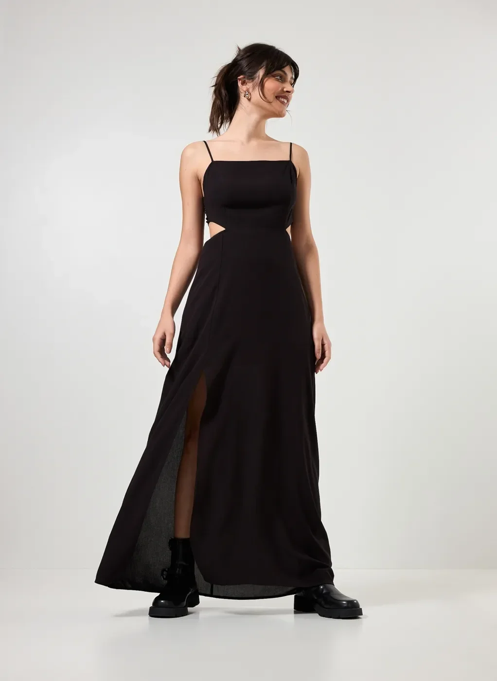 Vestido Longo com Amarração e Fenda Lateral