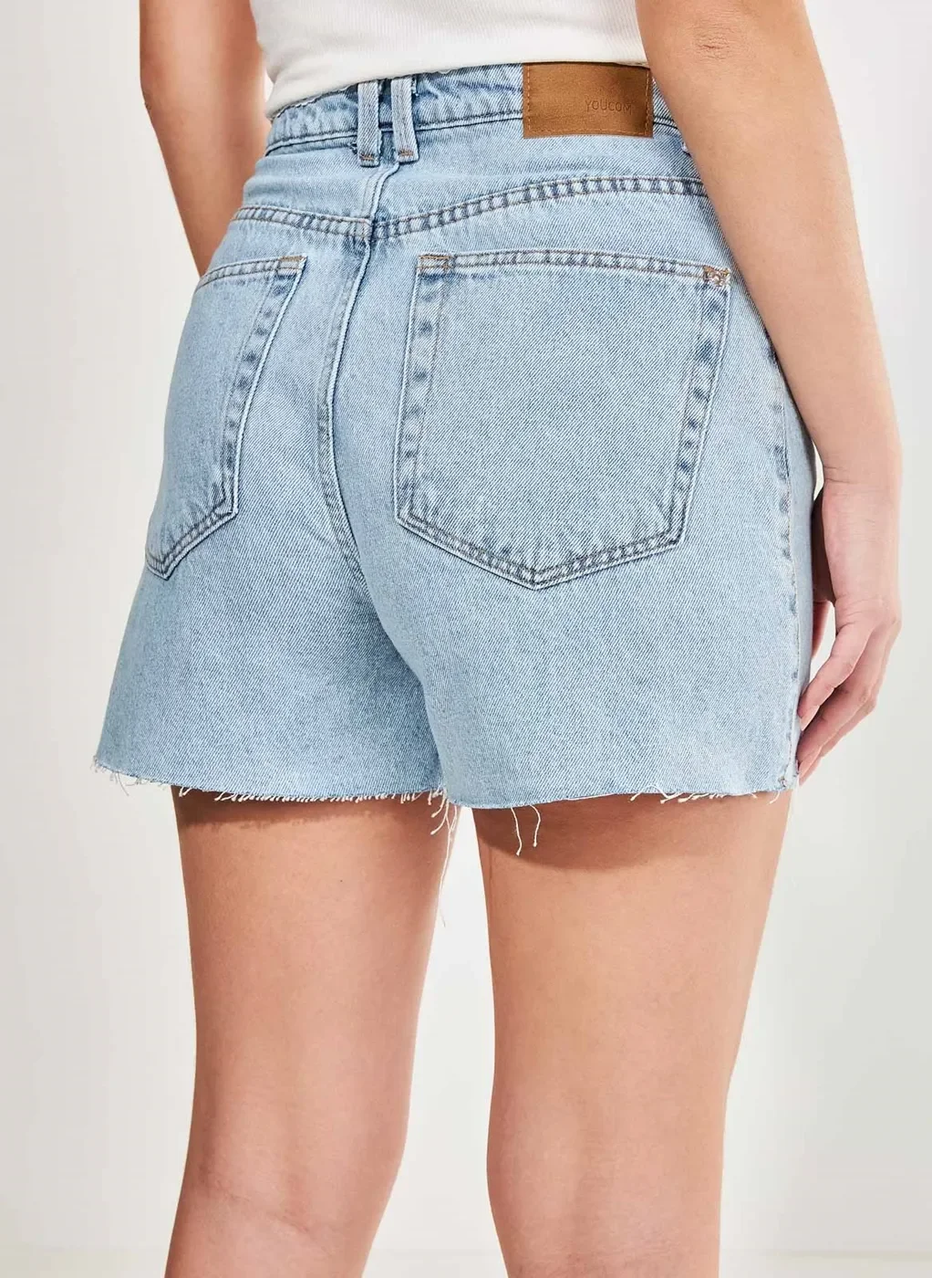 Short Mom Jeans Cintura Alta