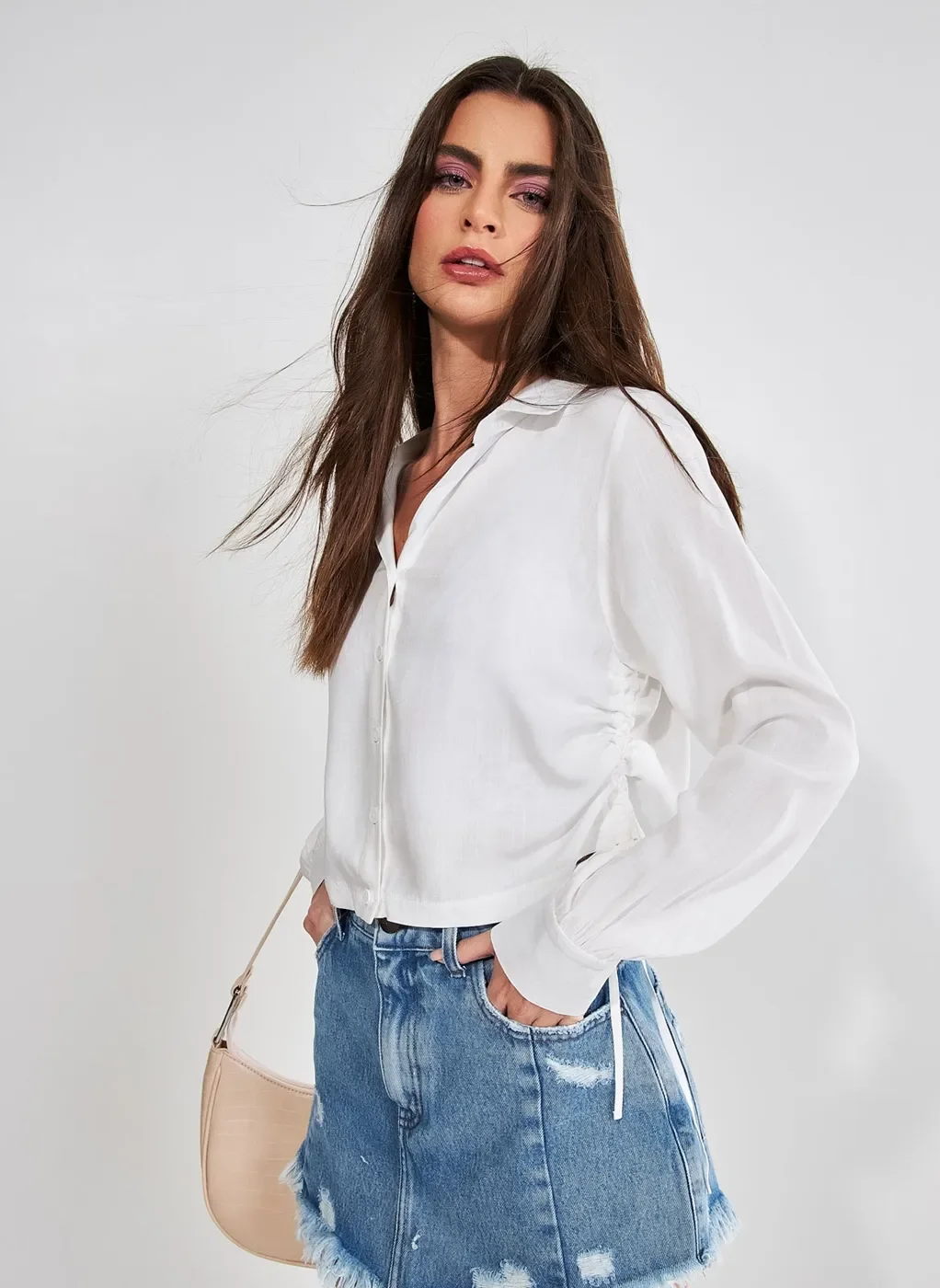 Camisa Cropped com Amarração Lateral