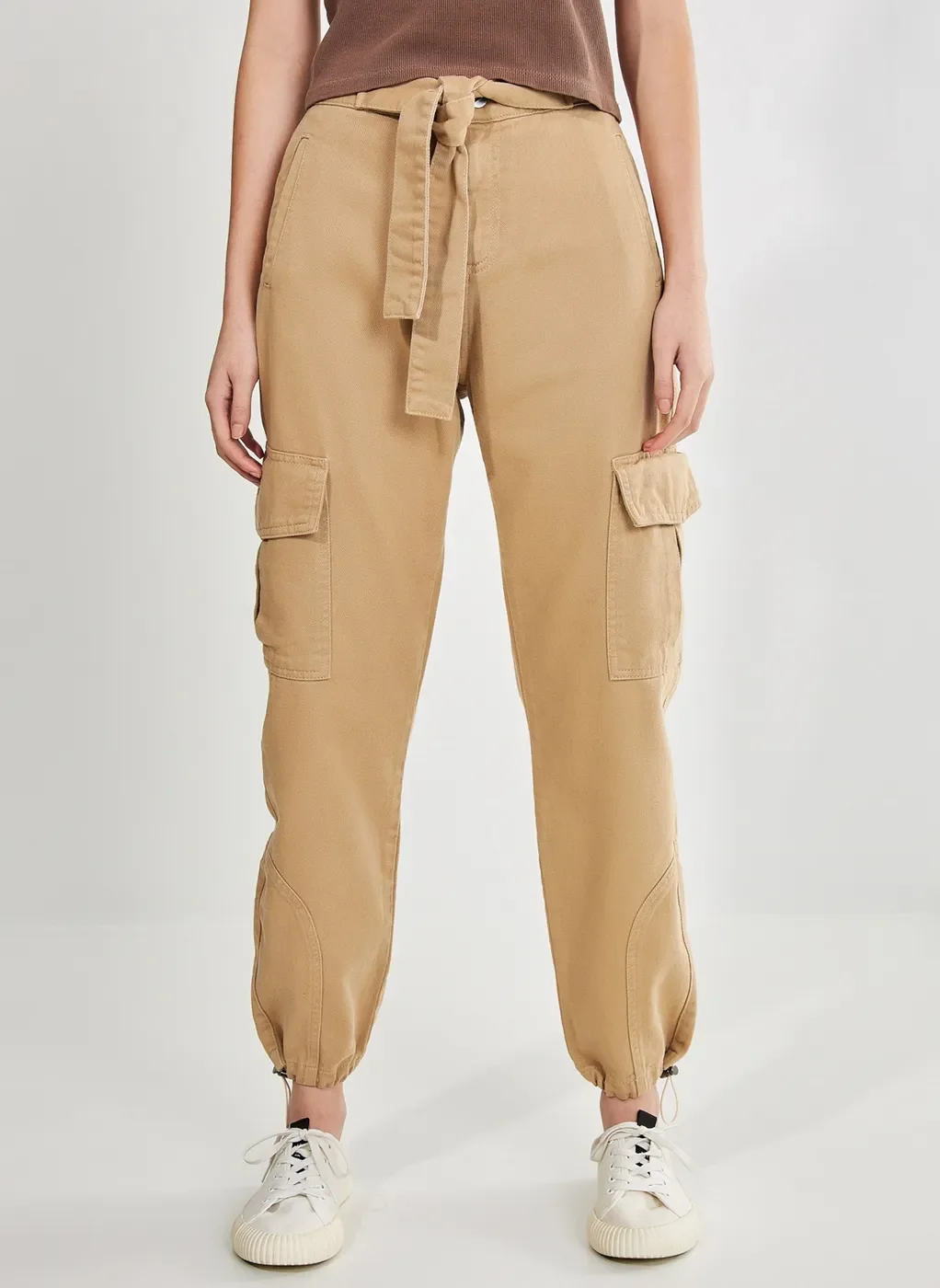 Calça Jogger em Sarja com Amarração Pronta