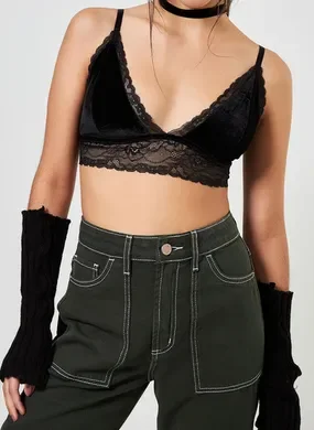 Top em Veludo com Renda