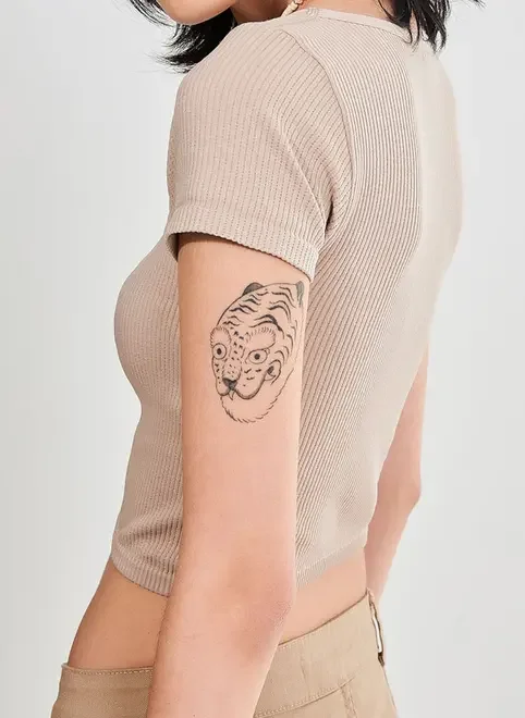 Blusa Cropped Manga Curta Seamless