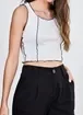 Regata Cropped com Costura Contrastante