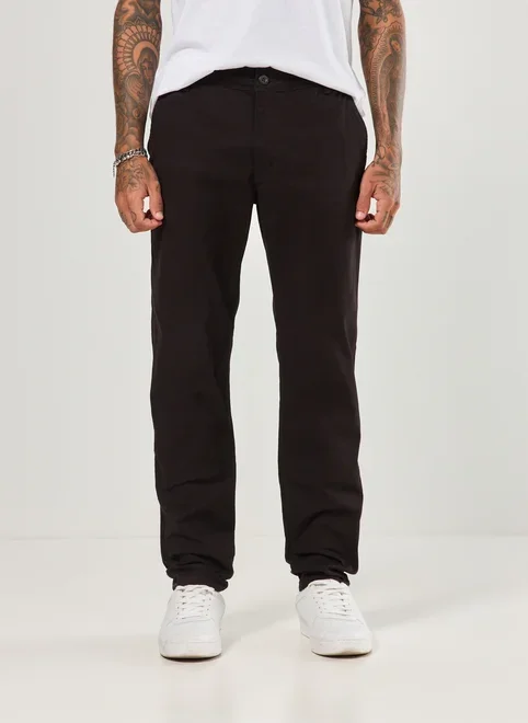 Calça Chino Slim em Sarja Preta