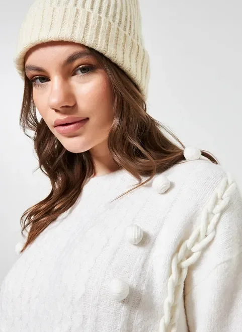 Blusão Off-White Com Pompom