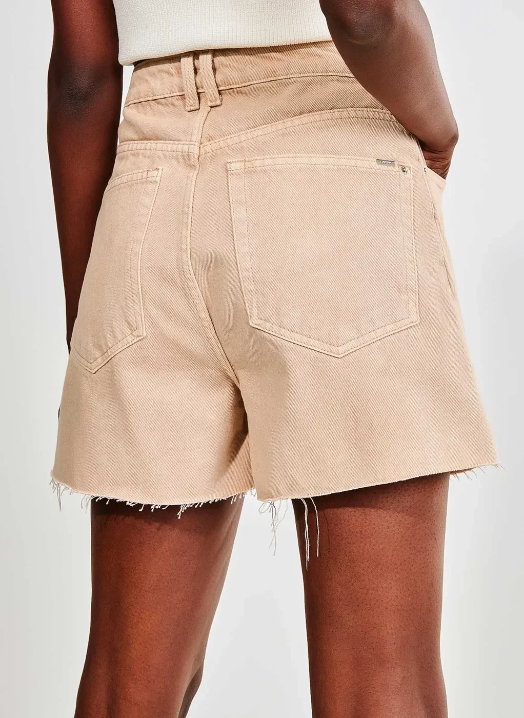 Short Mom De Sarja Caqui