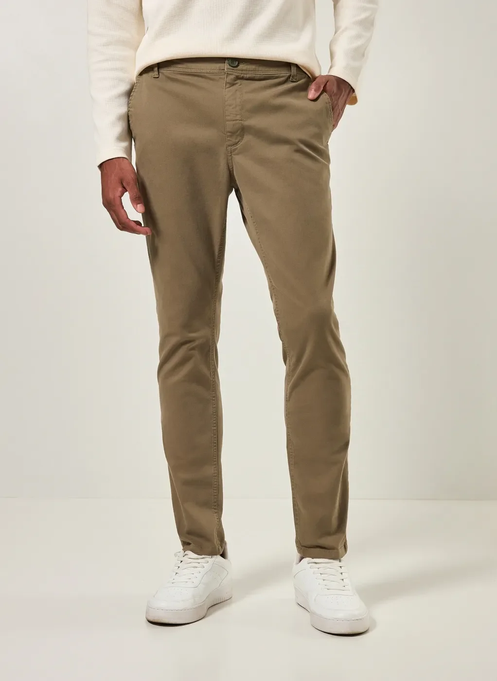 Calça Chino Slim Em Sarja Verde Militar
