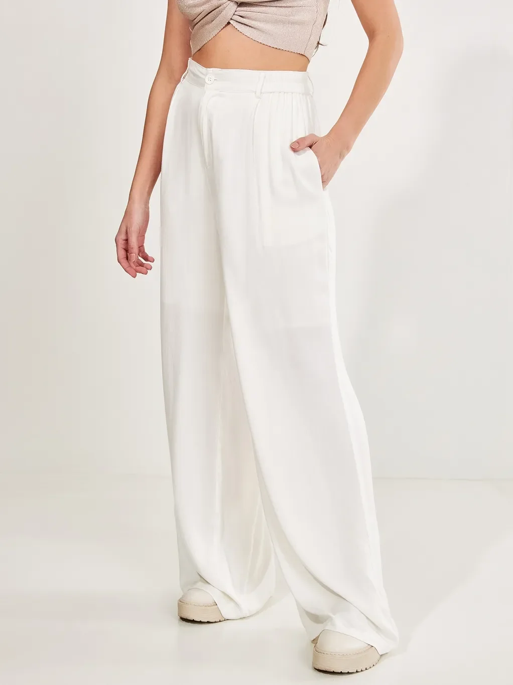 Calça Pantalona Acetinada Com Elástico