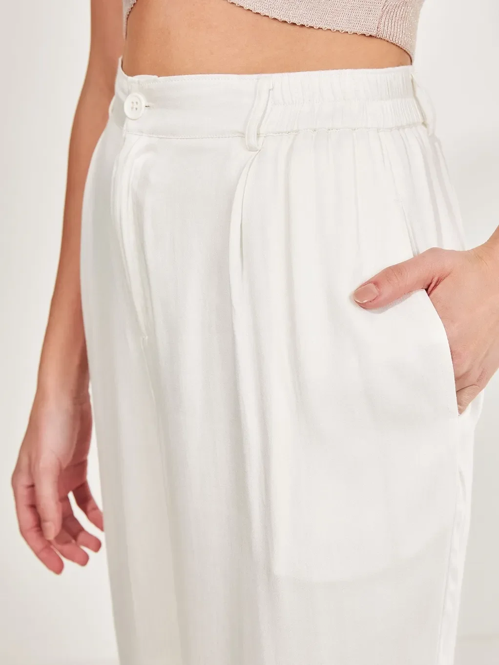 Calça Pantalona Acetinada Com Elástico