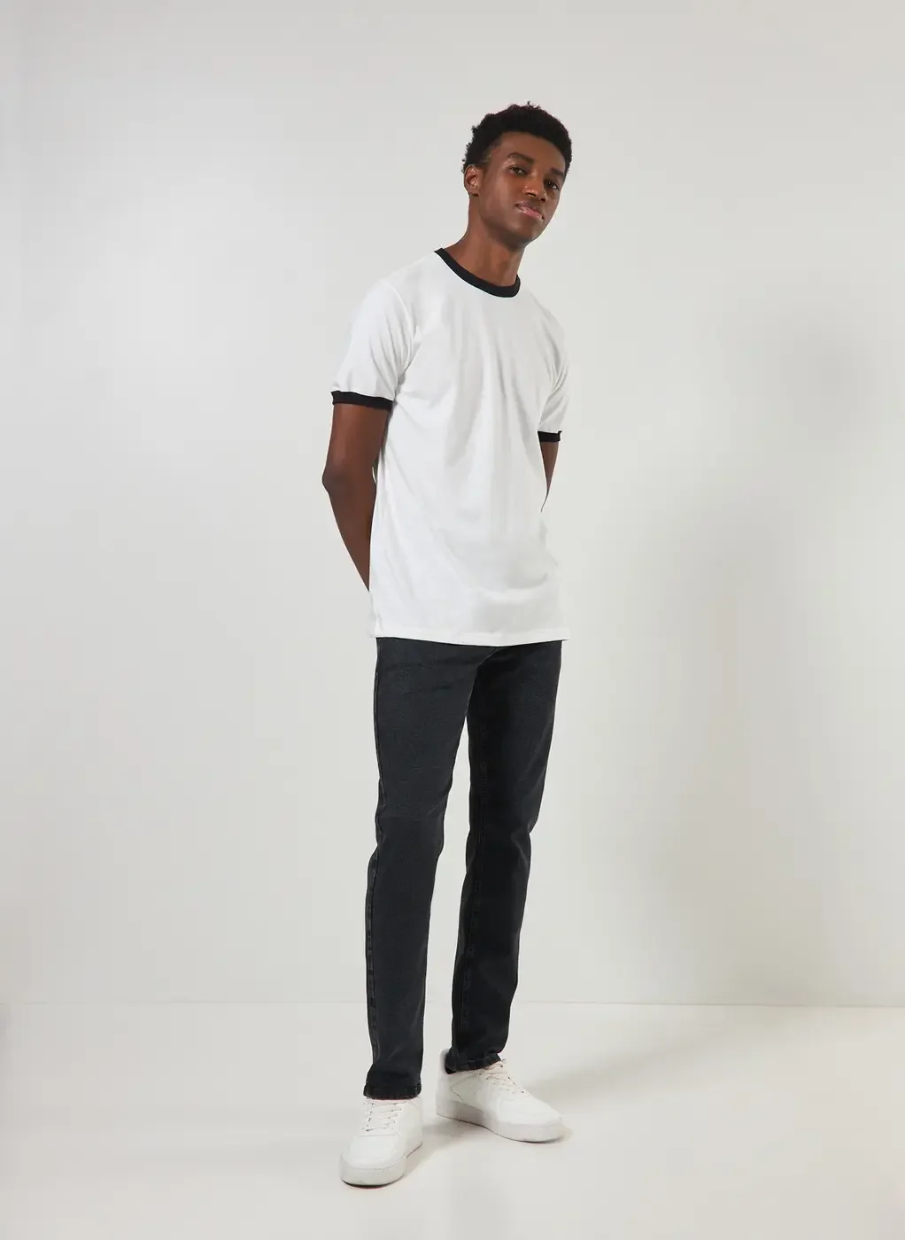 Calça Jeans Slim Preta