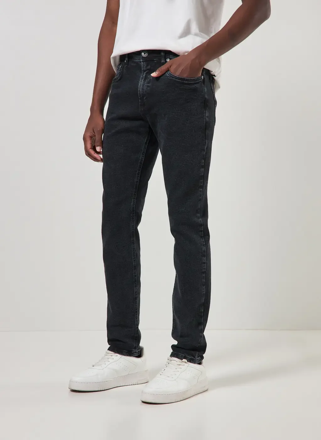 Calça Jeans Slim Preta