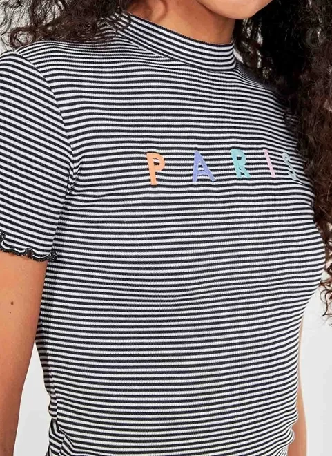 Blusa Listrada Com Escrito Colorido