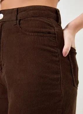 Calça Wide Leg Veludo Cotelê Marrom