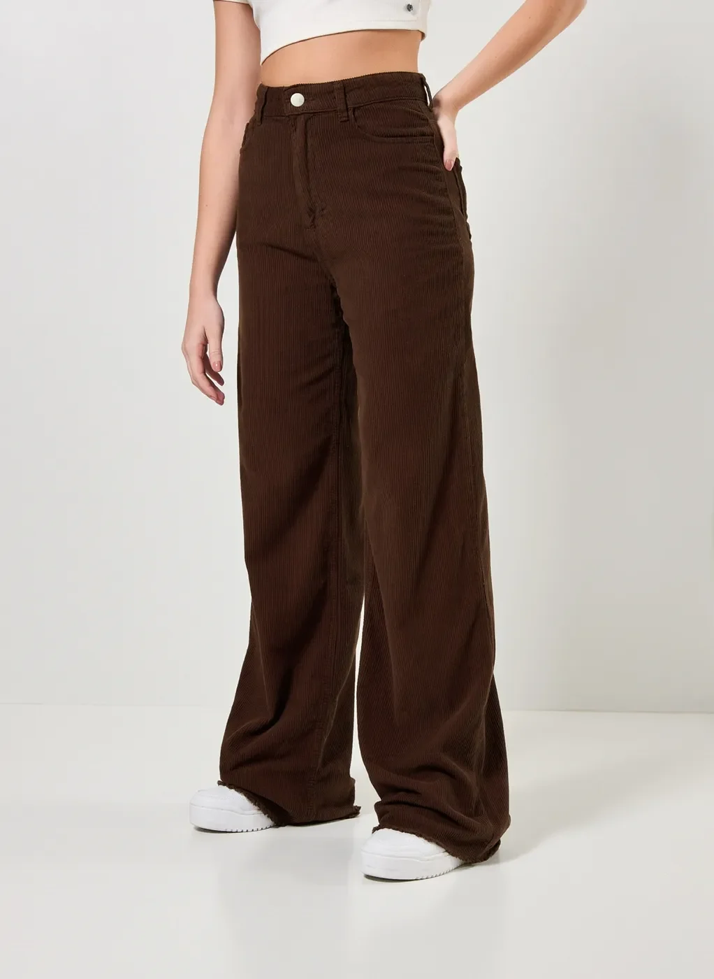 Calça Wide Leg Veludo Cotelê Marrom