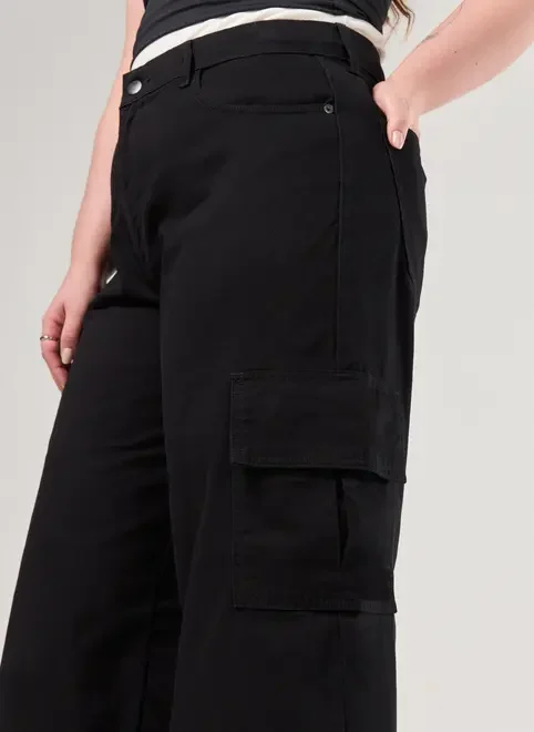 Calça Wide Leg Cargo Cintura Alta