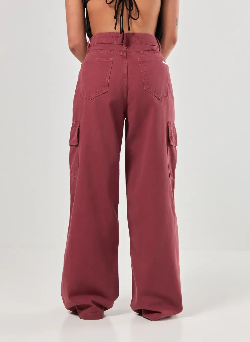 Calça Wide Leg Cargo Cintura Alta