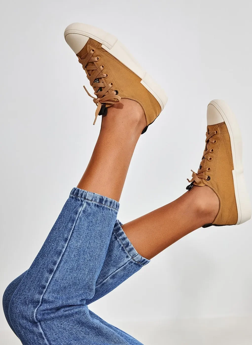 Tênis All Gender Fiever Ocre