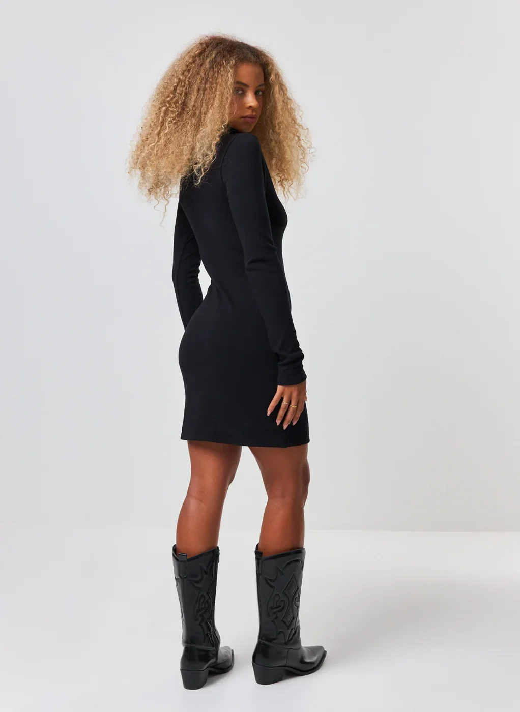 Vestido Manga Longa Com Golinha