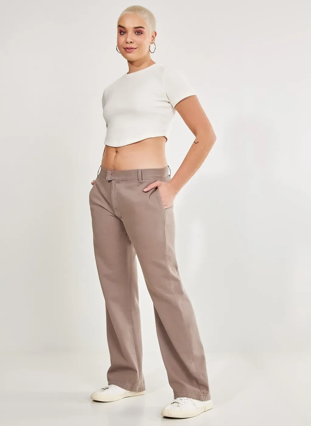 Calça De Sarja Cinza Com Cintura Baixa