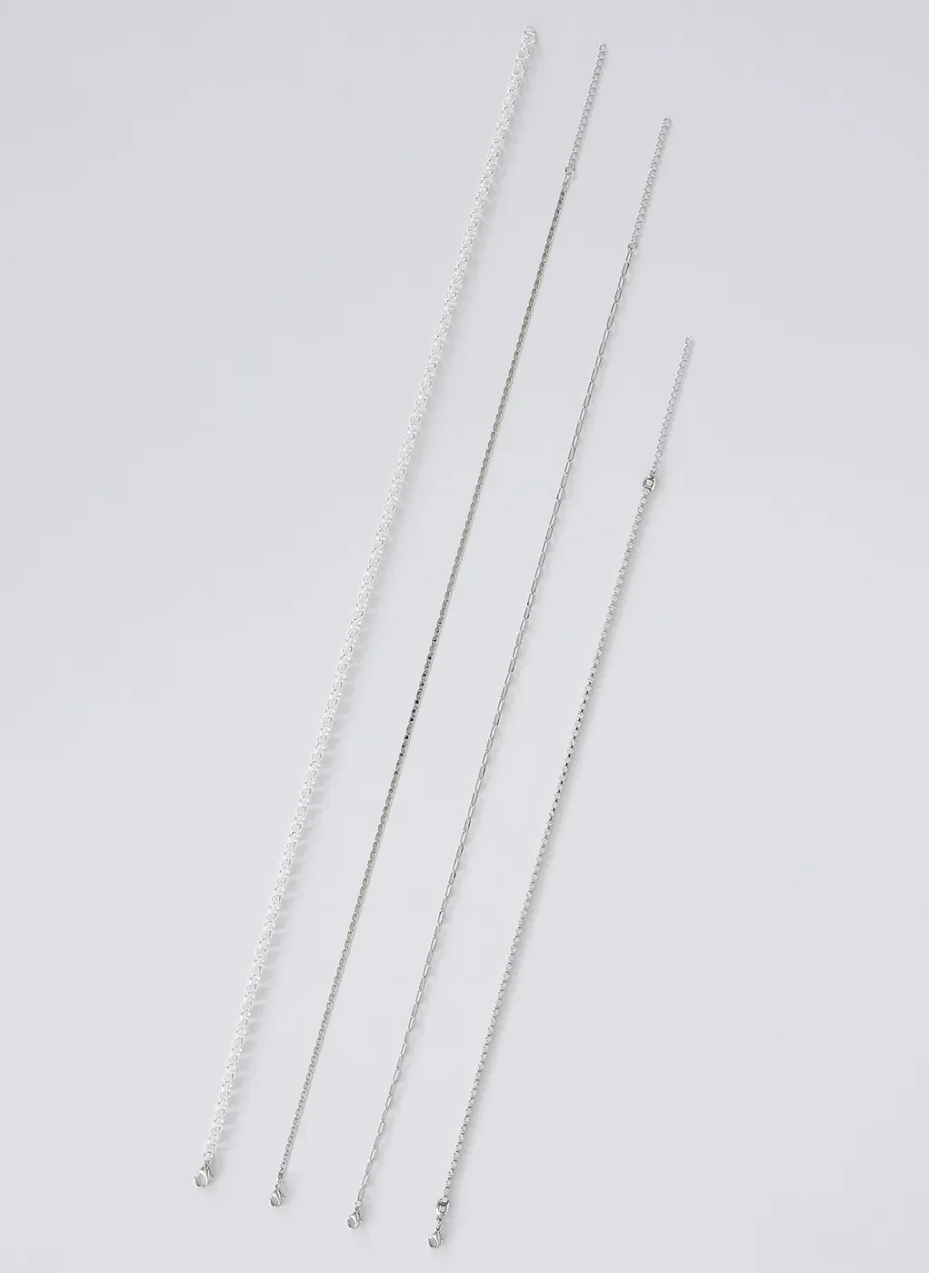 Kit Colares Com Correntes E Strass