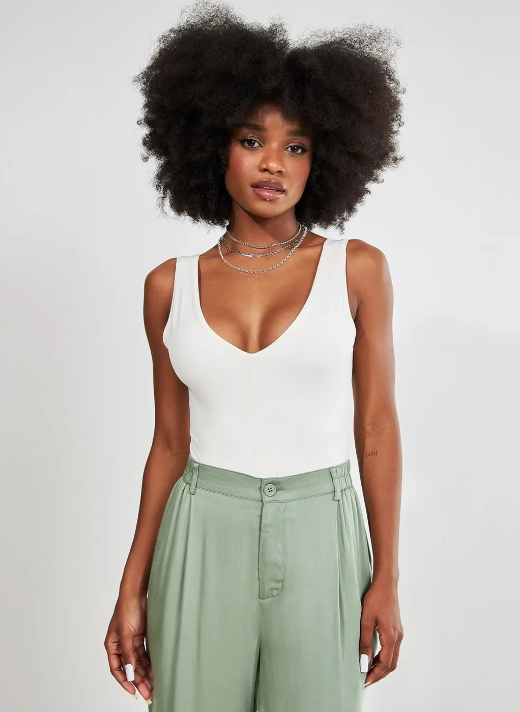 Kit Colares Com Correntes E Strass