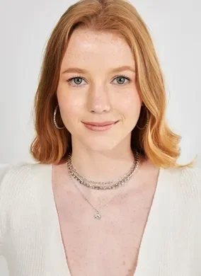 Kit Colares Prateados Com Brilho De Coração