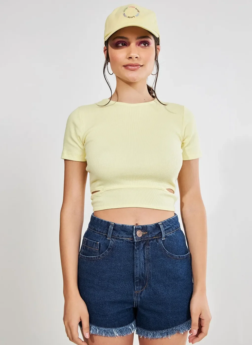 Blusa Cropped Com Aberturas