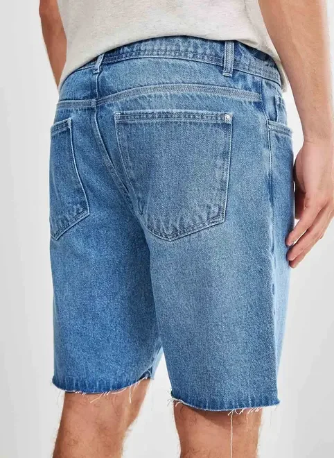 Bermuda Jeans Com Barra Cortada