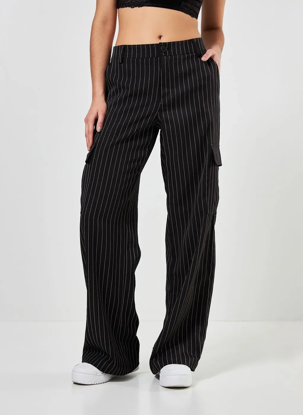 Calça De Alfaiataria Listrada Cargo