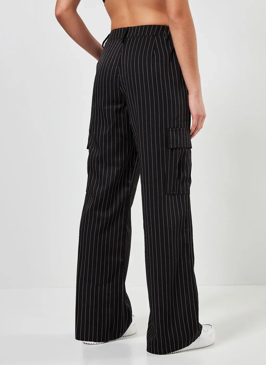 Calça De Alfaiataria Listrada Cargo