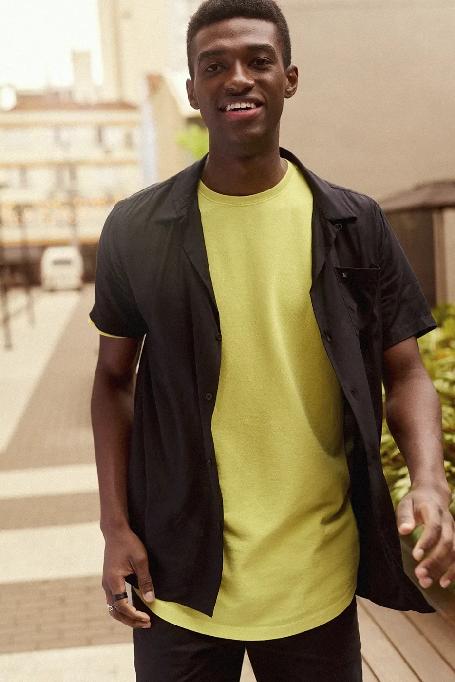 Camiseta Alongada Estonada Verde Neon