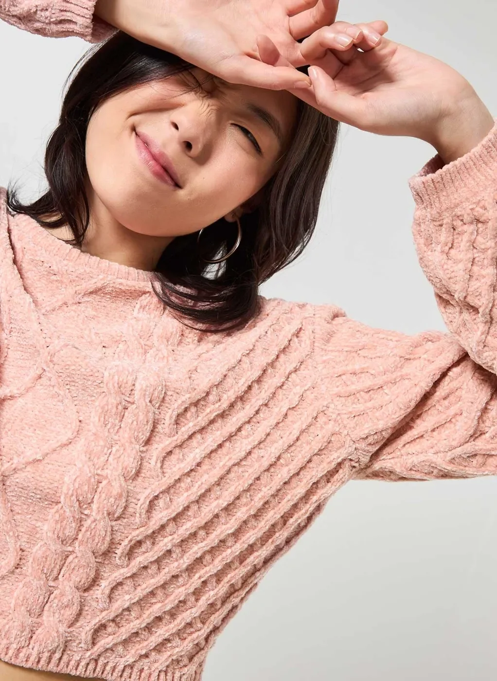 Blusa Cropped Em Tricô Trançado