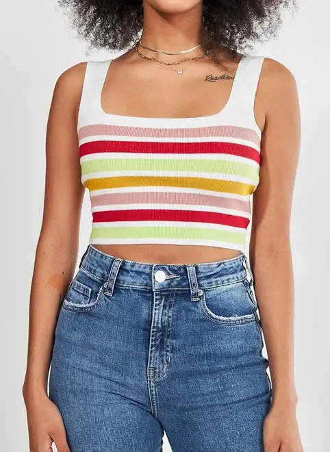 Cropped Em Retilínea Listrada