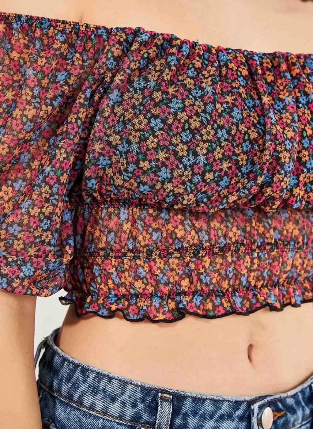 Cropped Com Tule Colorido De Florzinhas