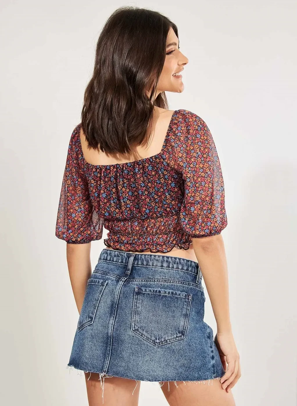 Cropped Com Tule Colorido De Florzinhas