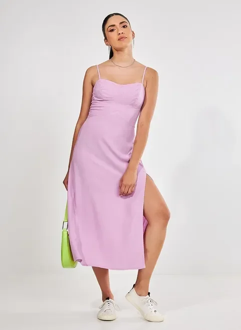 Vestido Midi Com Busto Marcado
