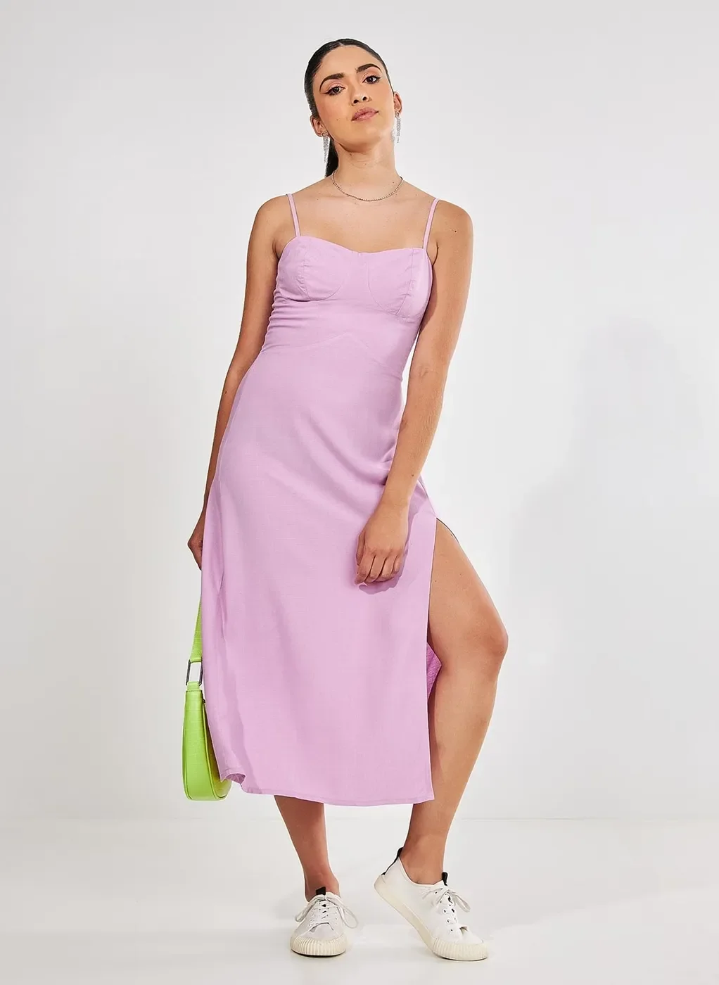 Vestido Midi Com Busto Marcado