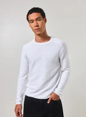 Blusão Leve Em Retilínea Texturizada