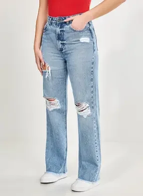 Calça Reta Over Jeans Com Rasgos
